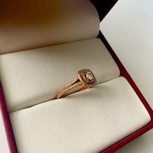 Helzberg Round Diamond Cushion Halo Engagement Ring 14k Rose Gold (1/2 ct. tw.)